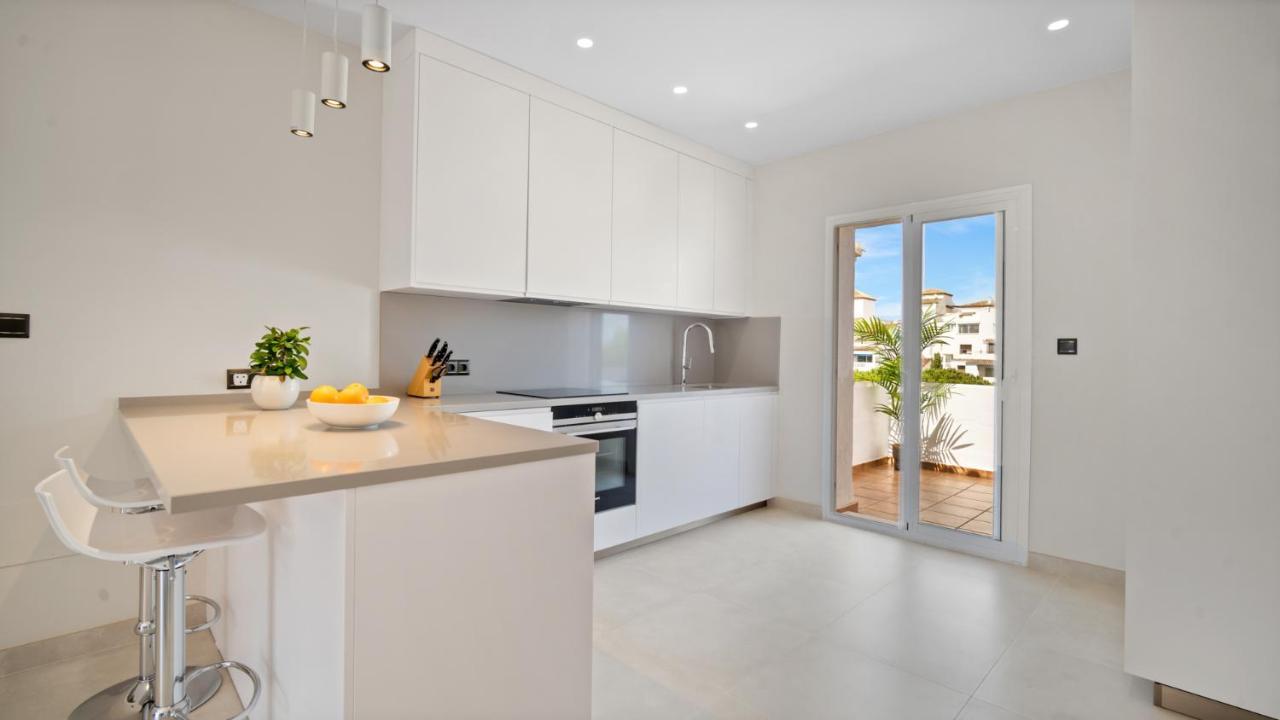 Atico Con Vistas En Andalucia Del Mar Apartment Marbella Exterior photo